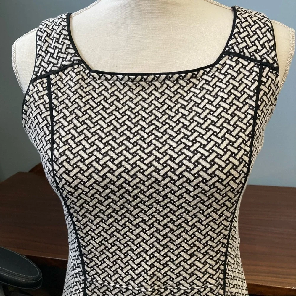 Lands End PETITE black and white herringbone Dress - Picture 4 of 9